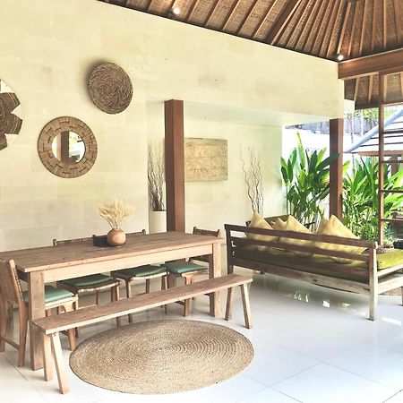 Villa Kim Seminyak エクステリア 写真