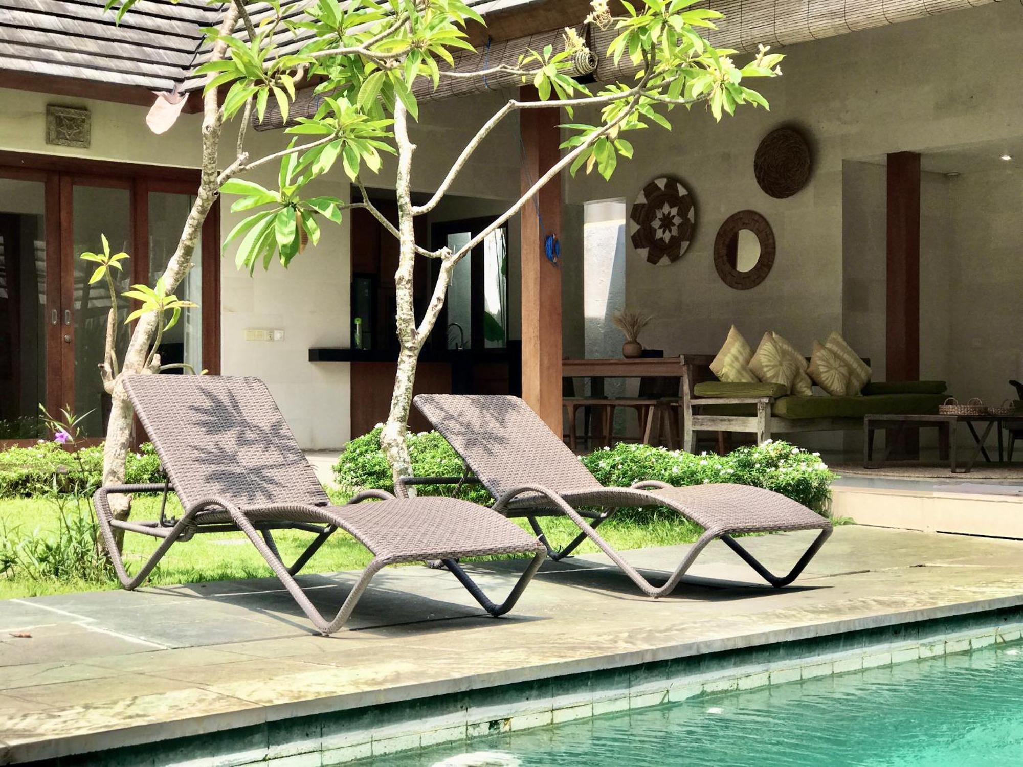 Villa Kim Seminyak エクステリア 写真