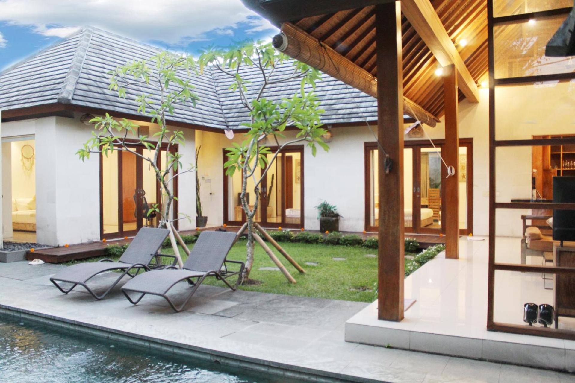 Villa Kim Seminyak エクステリア 写真