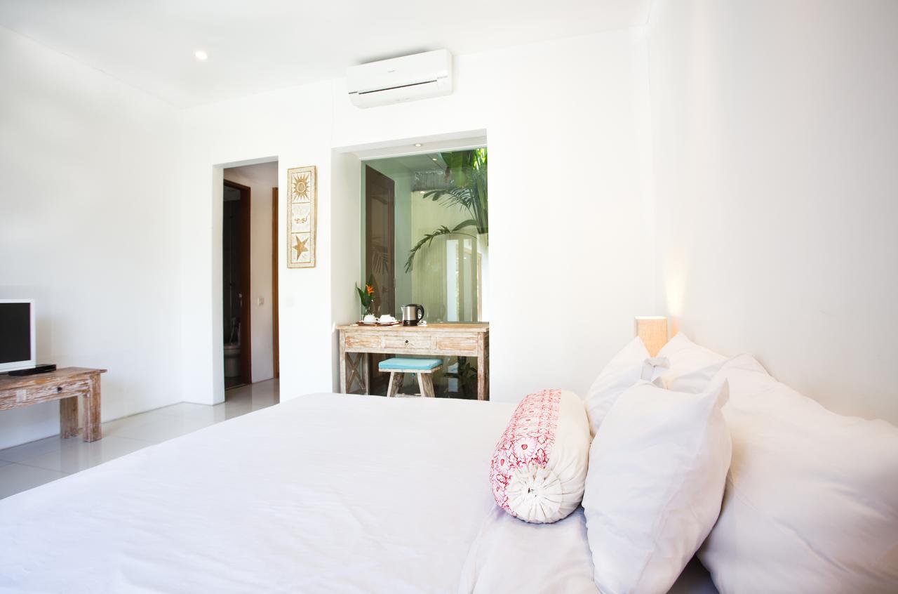 Villa Kim Seminyak エクステリア 写真